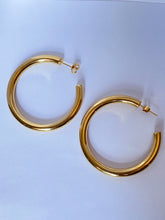 Load image into Gallery viewer, Chunky Hoops
