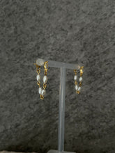 Load image into Gallery viewer, Perla Earrings
