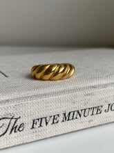 Load image into Gallery viewer, Croissant Ring
