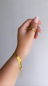 Leila Ring